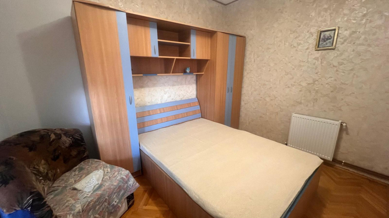  Apartament 3 camere –aproape de Colina Universității