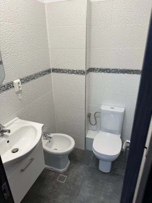 ✨ Închiriez apartament 3 camere – decomandat, zona Turnișor,