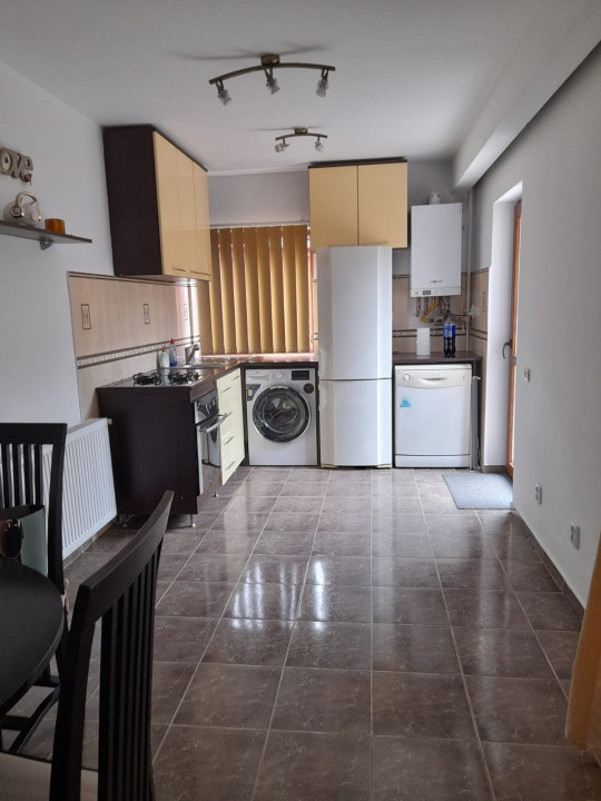 Apartament de inchiriat 2 camere cu terasa si curte | 33 mp | Zona Valea Aurie