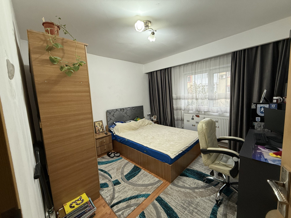 Apartament 2 camere decomandat, 52 mp,  cartier Craiovita Noua, Zona Catedrala 