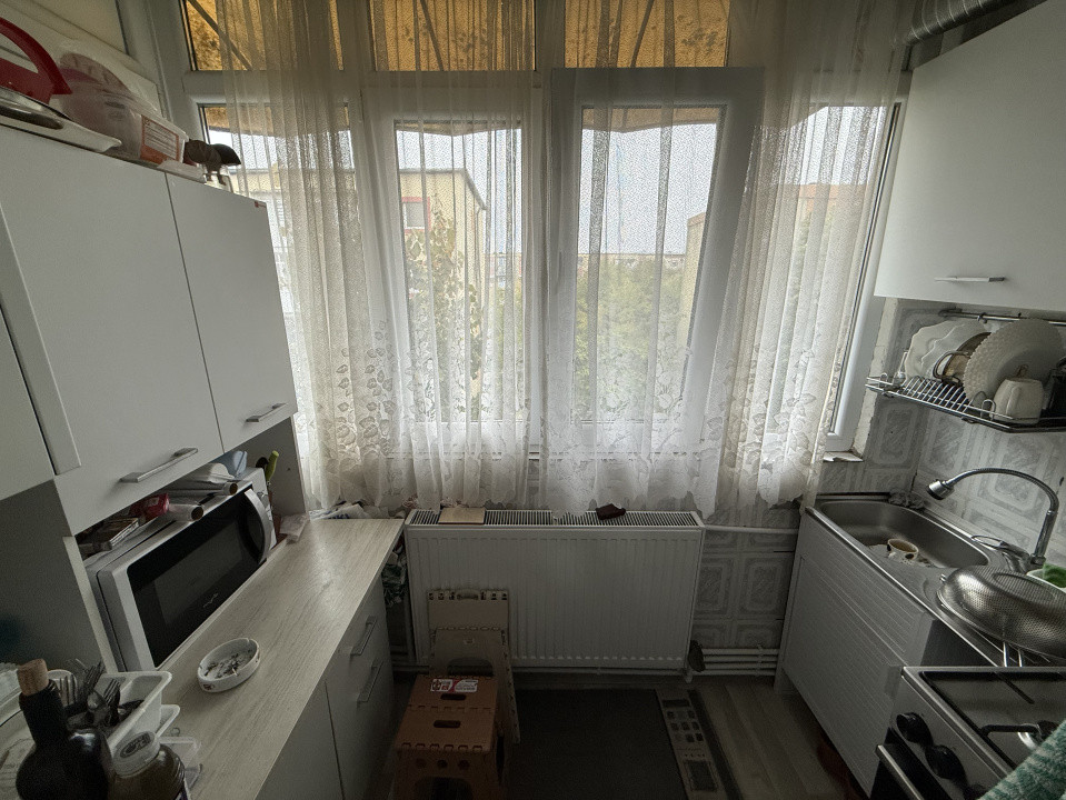 Apartament 2 camere decomandat, 52 mp,  cartier Craiovita Noua, Zona Catedrala 