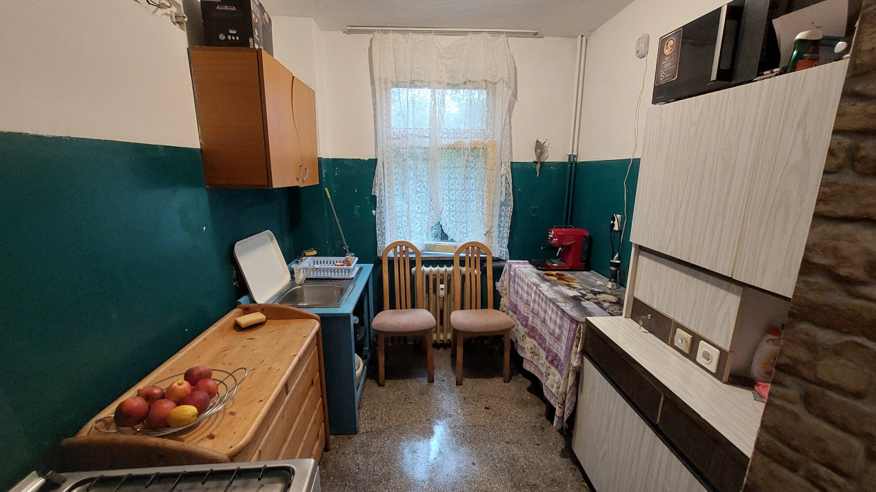 Apartament doua camere semidecomandat, etajul 3, Brazda zona Paltinis