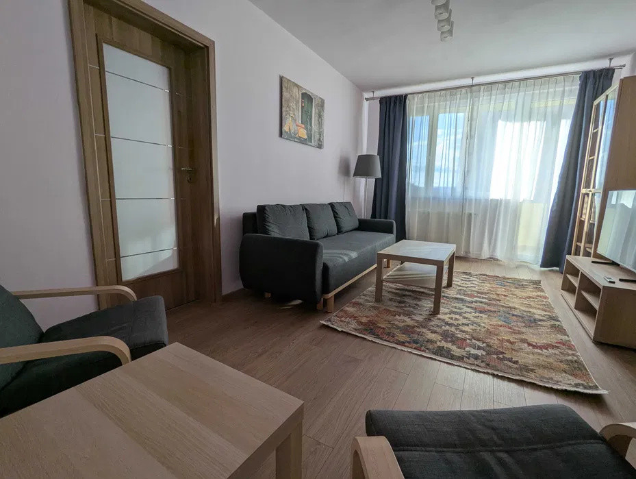 🏡 Închiriez apartament 2 camere – zona liniștită, bloc cu lift 🏡