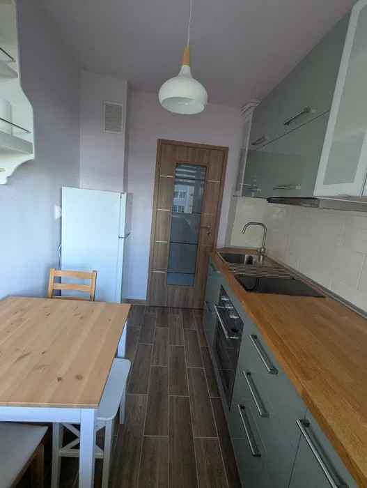 🏡 Închiriez apartament 2 camere – zona liniștită, bloc cu lift 🏡