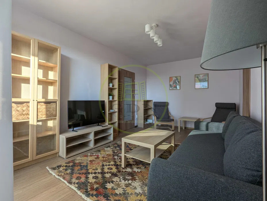 Apartament 2 camere – zona liniștită, bloc cu lift 