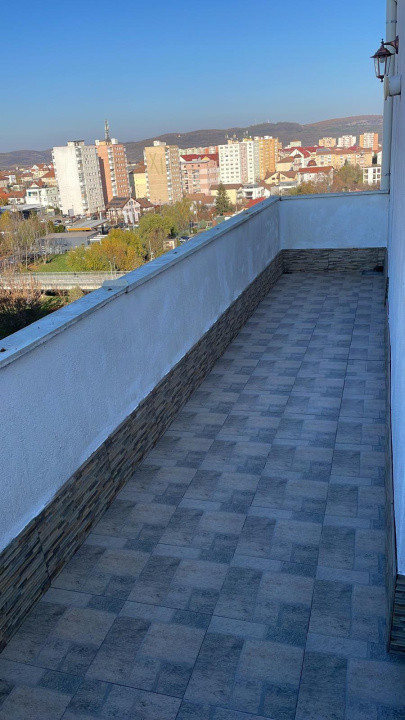 Penthouse de inchiriat 3 camere - terasa PANORAMICA | 80 mp | Zona Doamna Stanca