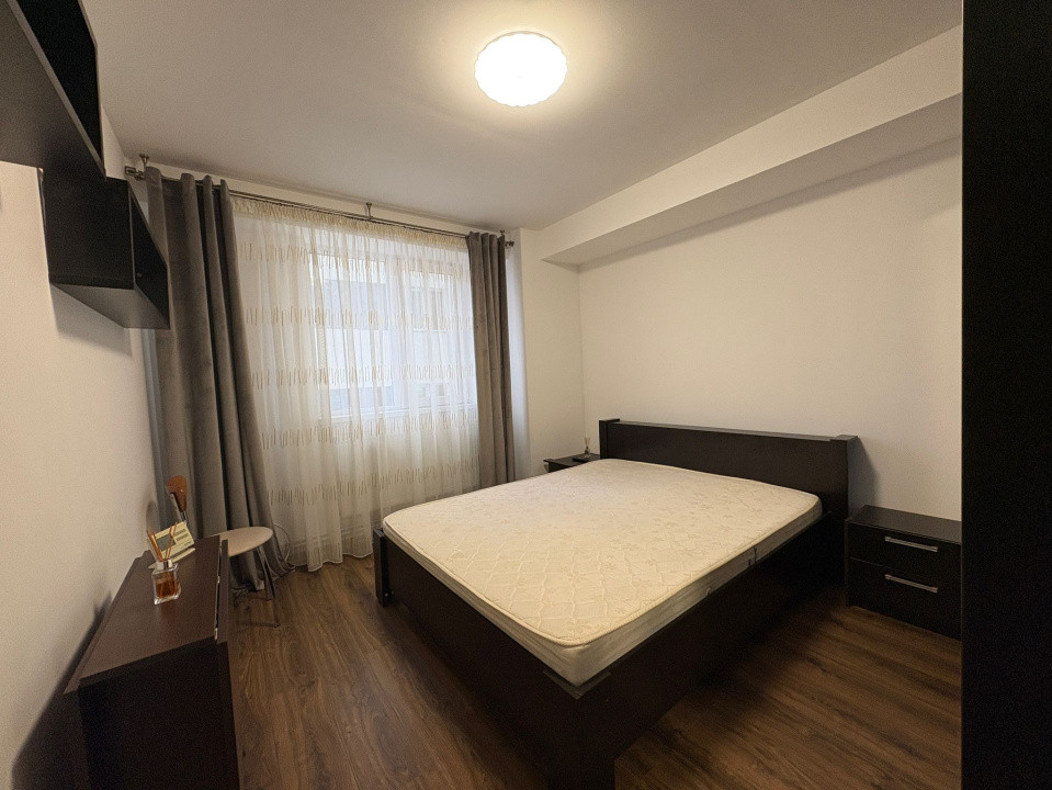 Apartament, 3 camere, decomandat, 75 mp, Cartier Craiovita, Zona Promenada