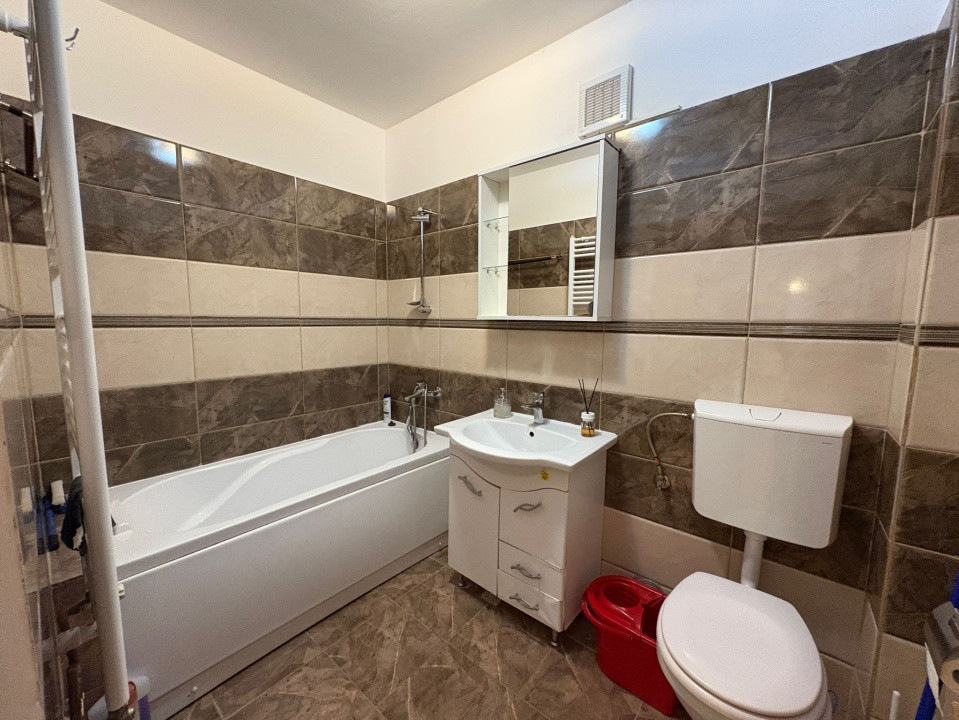 Apartament, 3 camere, decomandat, 75 mp, Cartier Craiovita, Zona Promenada