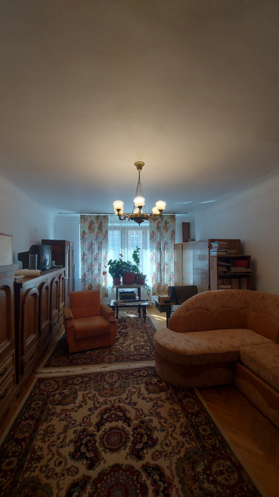 Vânzare apartament 1 camere ( garsonieră) Centru Istoric Brașov