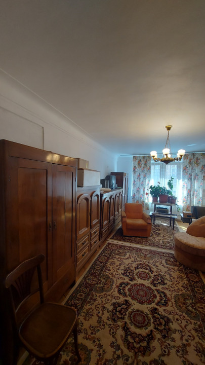 Vânzare apartament 1 camere ( garsonieră) Centru Istoric Brașov