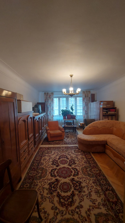 Vânzare apartament 1 camere ( garsonieră) Centru Istoric Brașov