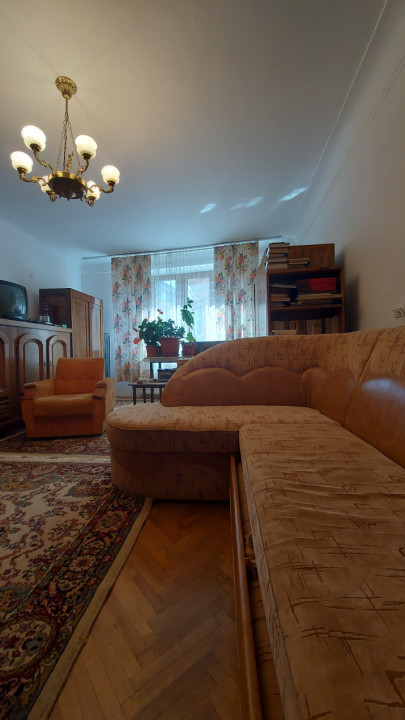 Vânzare apartament 1 camere ( garsonieră) Centru Istoric Brașov