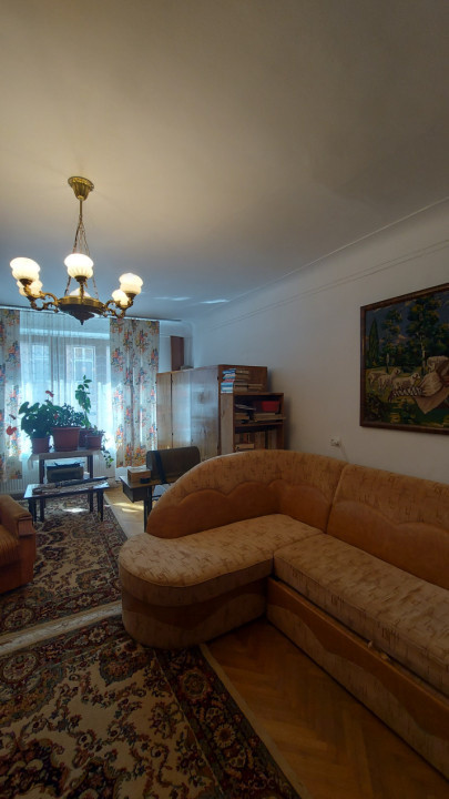 Vânzare apartament 1 camere ( garsonieră) Centru Istoric Brașov