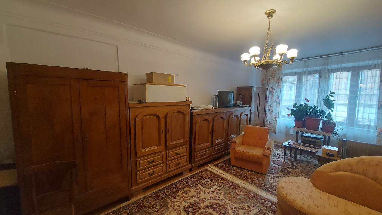 Vânzare apartament 1 camere ( garsonieră) Centru Istoric Brașov