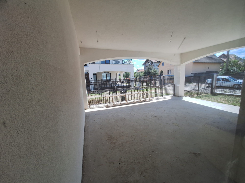 De vânzare casă cu etaj, semifinisat interior, Dezmir, 235000 Eur
