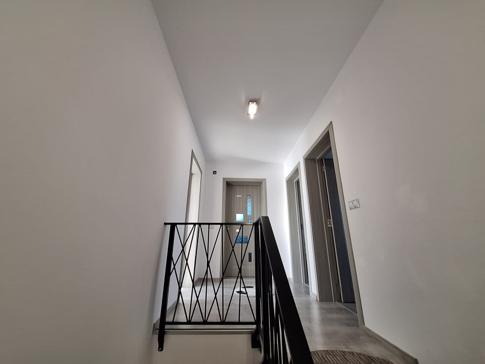 De vânzare casă cu 5 camere, teren de 364 mp, 195 000 euro. sat Jucu