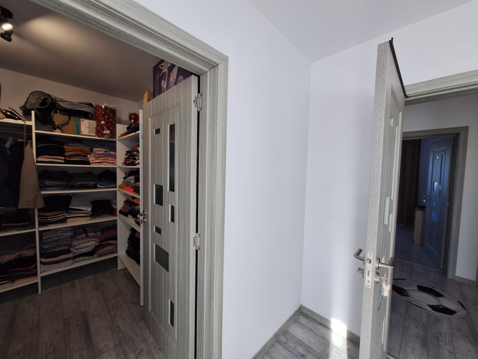 De vânzare casă cu 5 camere, teren de 364 mp, 195 000 euro. sat Jucu