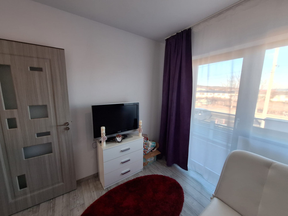De vânzare casă cu 5 camere, teren de 364 mp, 195 000 euro. sat Jucu