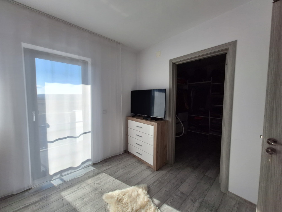 De vânzare casă cu 5 camere, teren de 364 mp, 195 000 euro. sat Jucu