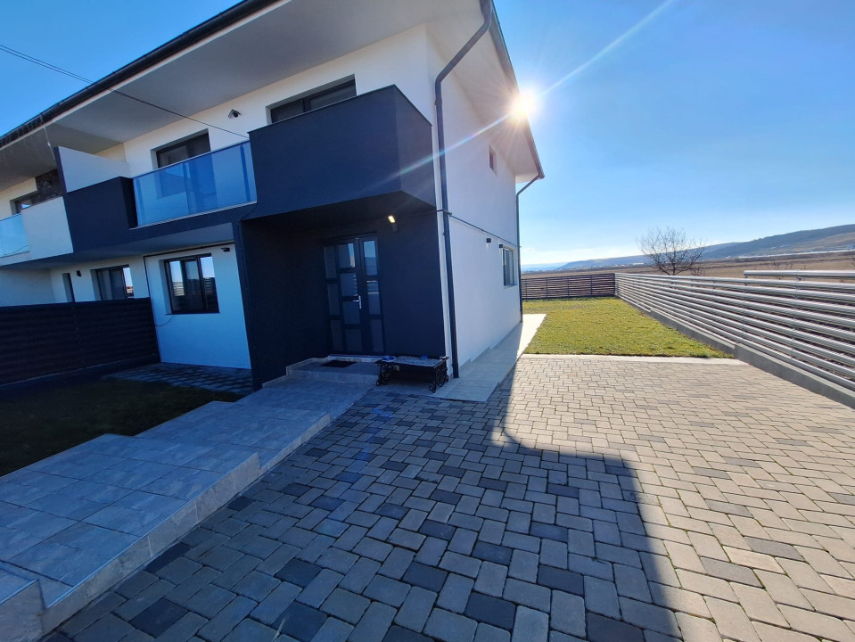  Casă  de vanza cu 5 camere, 195000 euro. com Jucu ,Comision 0 la cumparator!