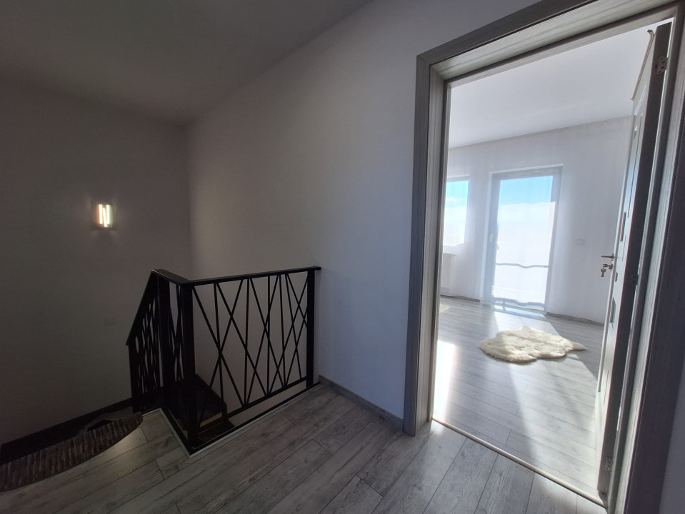  Casă  de vanza cu 5 camere, 195000 euro. com Jucu ,Comision 0 la cumparator!