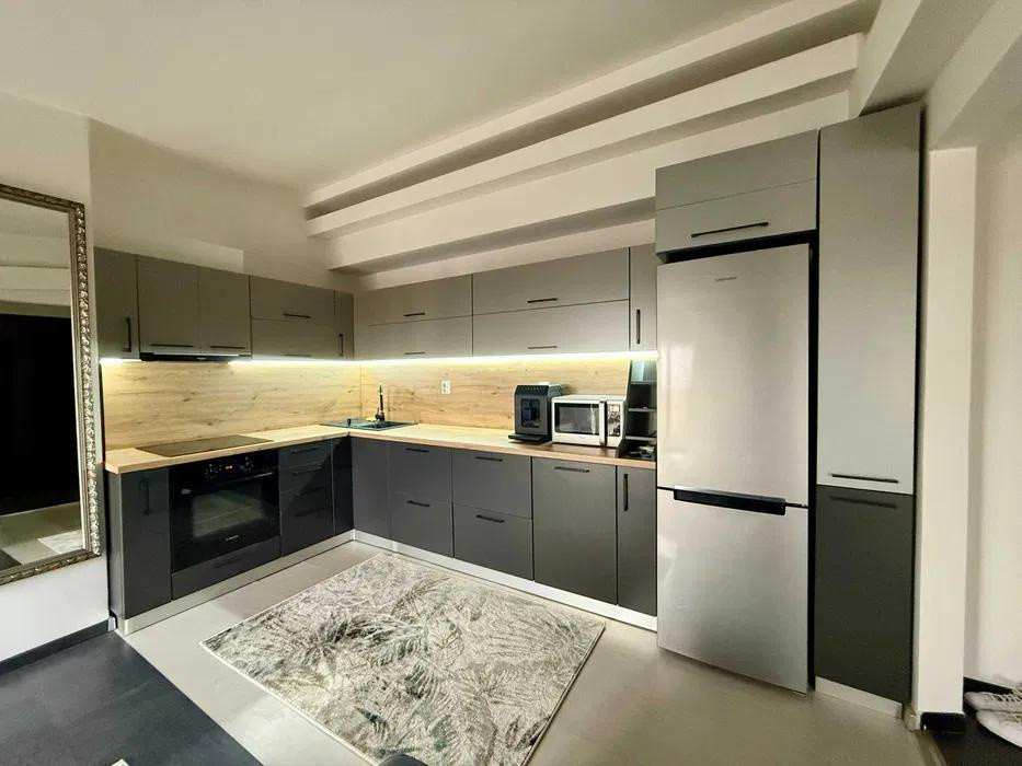 Apart de lux, 2 camere, 44 mp.+20 mp terasă, 195000 Euro, zona FSEGA