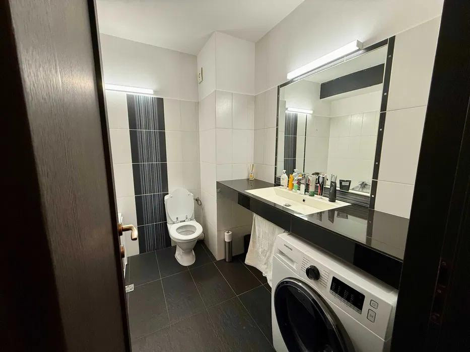 Apart de lux, 2 camere, 44 mp.+20 mp terasă, 195000 Euro, zona FSEGA