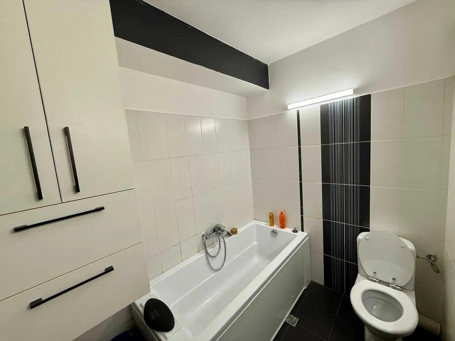 Apart de lux, 2 camere, 44 mp.+20 mp terasă, 195000 Euro, zona FSEGA