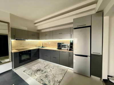 Apart de lux, 2 camere, 44 mp.+20 mp terasă, 195000 Euro, zona FSEGA
