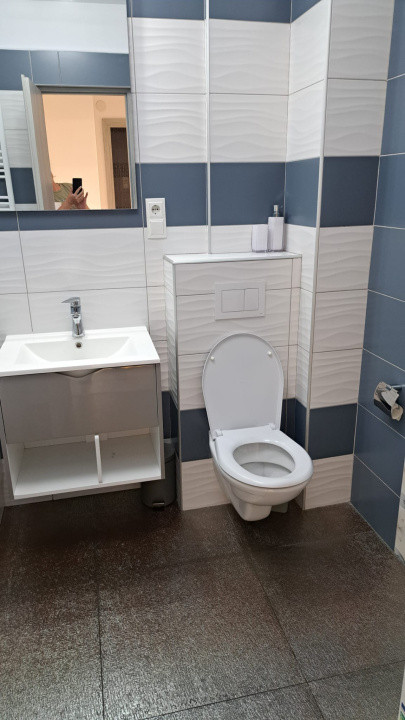 Apartamen 3 camere 76 mp