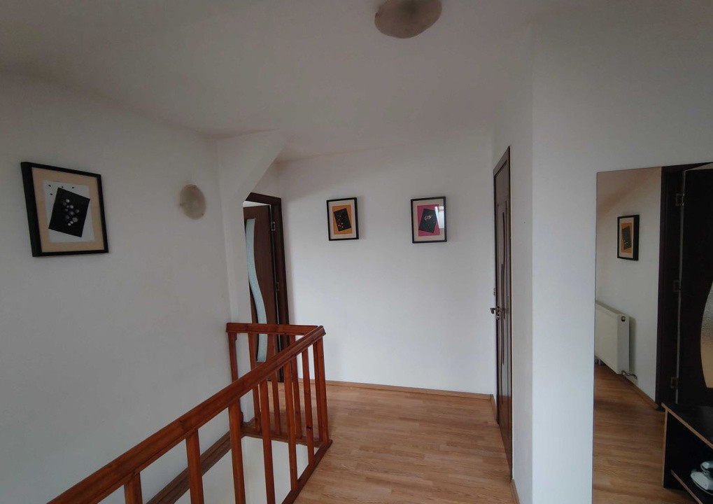 Apartament de închiriat | 4 camere - 100 mp | Strada Abatorului