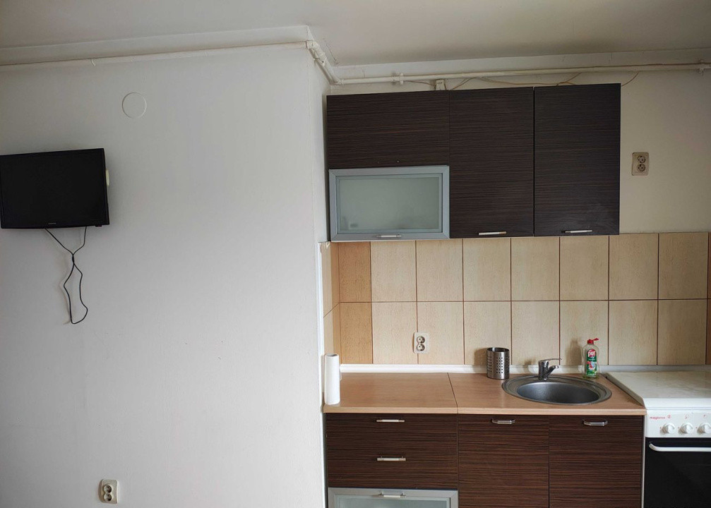 Apartament de închiriat | 4 camere - 100 mp | Strada Abatorului