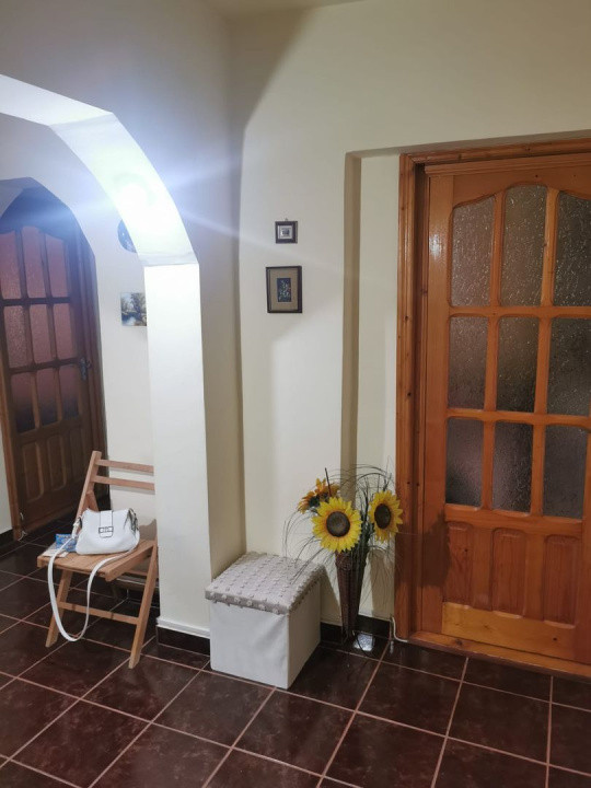 Apartament 3 camere Str. Aleea Florilor