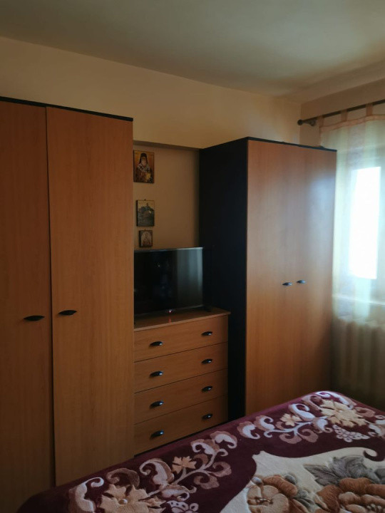 Apartament 3 camere Str. Aleea Florilor