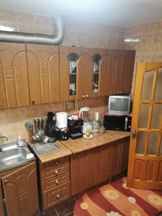 Apartament 3 camere Str. Aleea Florilor