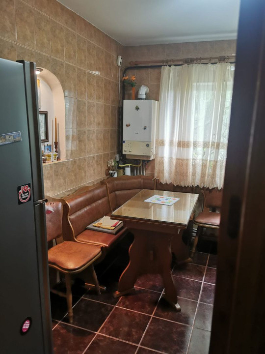 Apartament 3 camere Str. Aleea Florilor