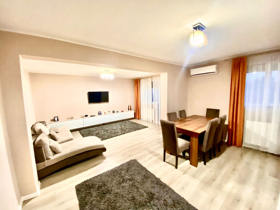 Apart.3 cam decomandat, 79 mp utili, 2 balcoane deschise, str Lacul Roșu 