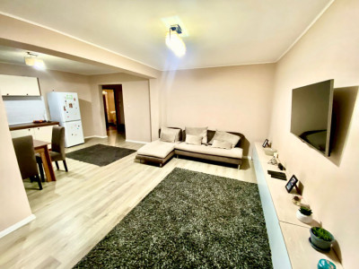 Apart.3 cam decomandat, 79 mp utili, 2 balcoane deschise, str Lacul Roșu 