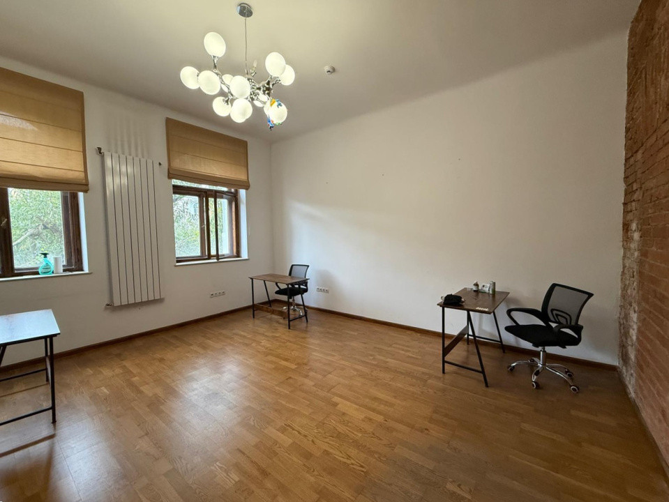 Inchiriere birou ultracentral 66 mp. 750 EUR