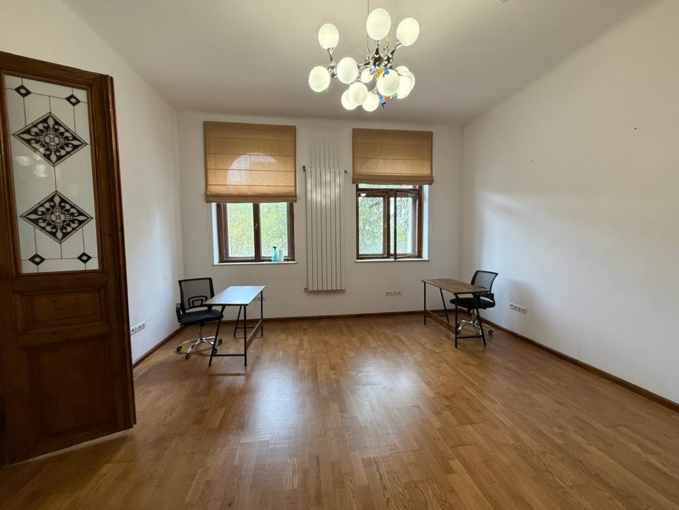 Inchiriere birou ultracentral 66 mp. 750 EUR