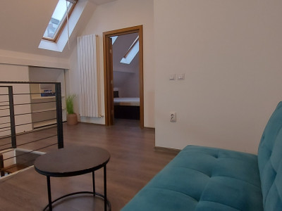 Vânzare apartament 3 camere tip PENTHOUSE Tractorul(Coresi) Brașov