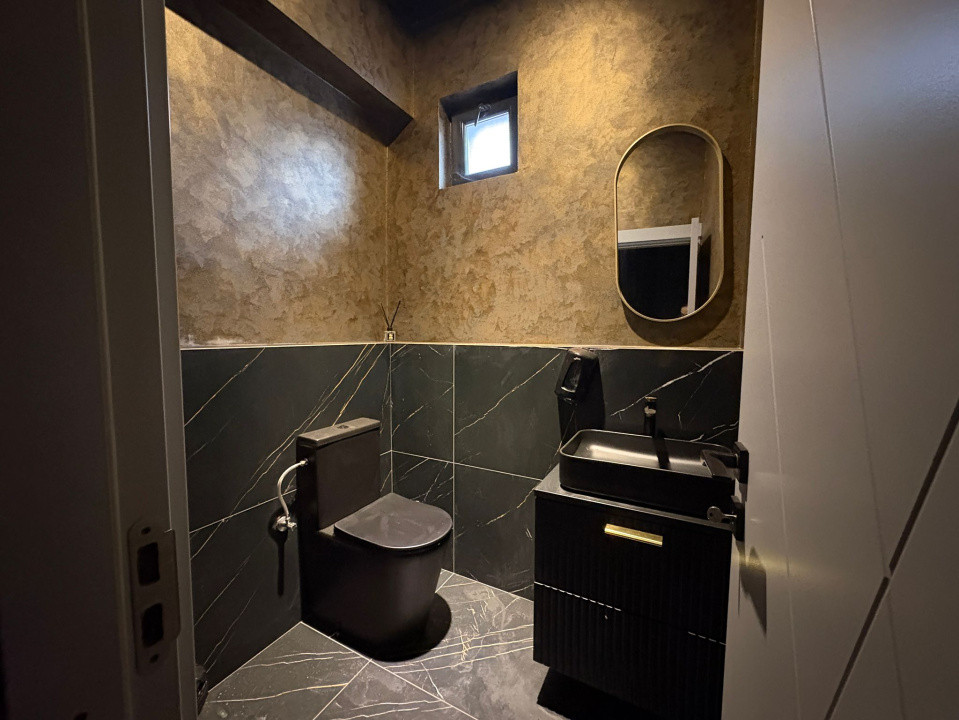 Spatiu comercial, 160 mp, Calea Bucuresti, zona Rotunda