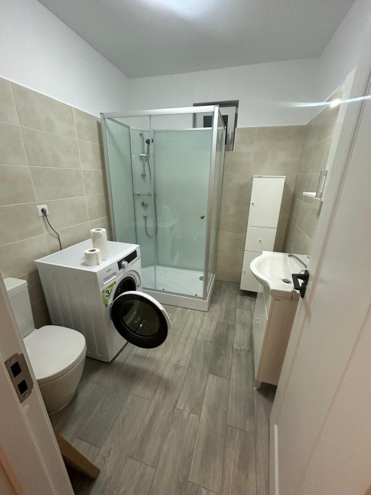Apartament de închiriat- 2 camere (56 mp)