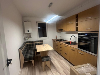 Apartament de închiriat- 2 camere (56 mp)