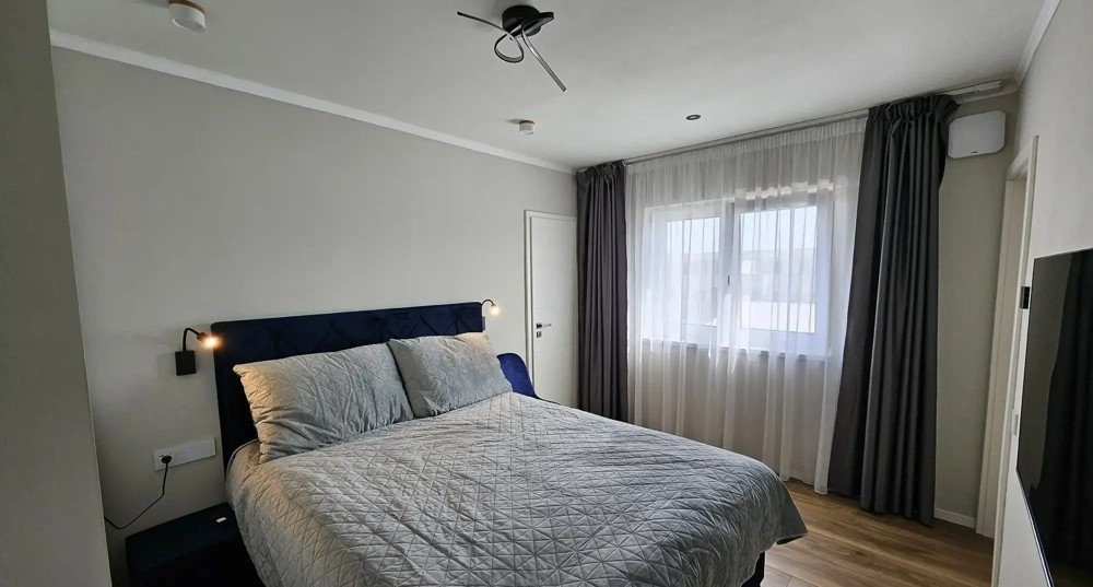 Penthouse de inchiriat 2 camere - terasa cu jacuzzi | Zona Turnisor