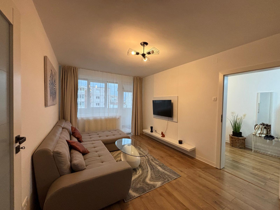 Apartament modern de închiriat –2 camere-  Mihai Viteazu