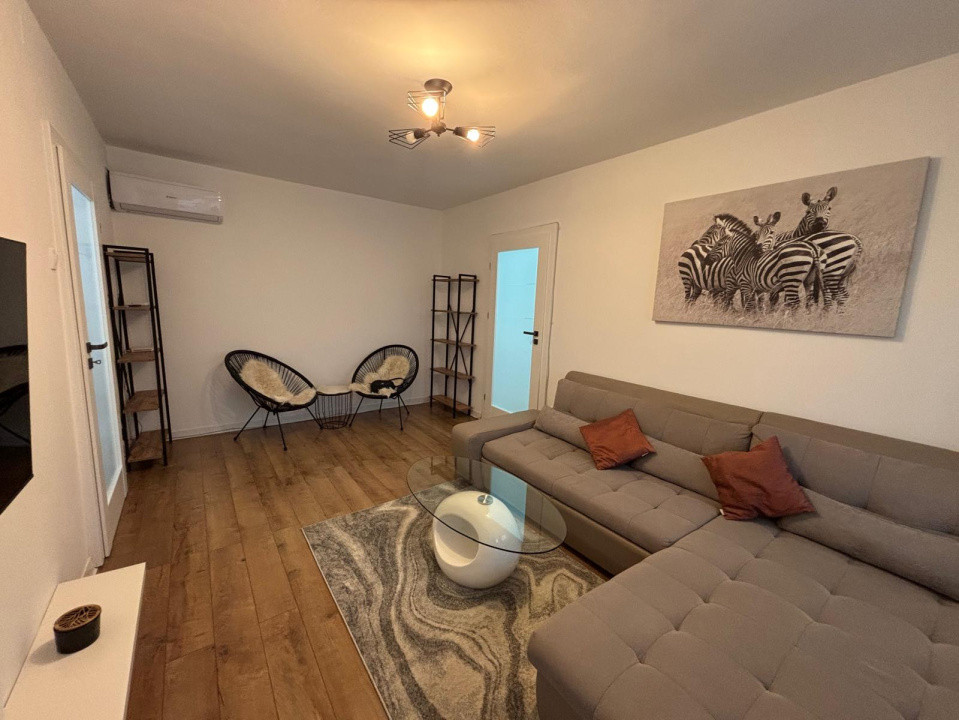 Apartament modern de închiriat –2 camere-  Mihai Viteazu