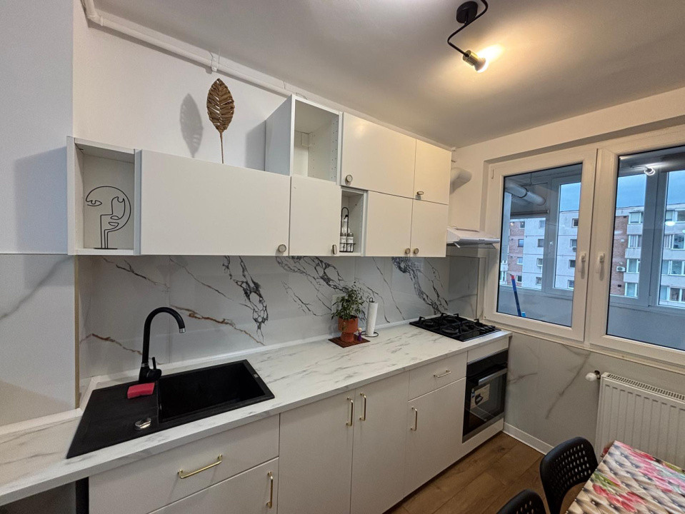 Apartament modern de închiriat –2 camere-  Mihai Viteazu