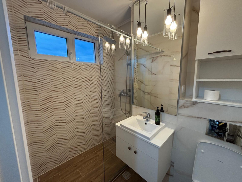 Apartament modern de închiriat –2 camere-  Mihai Viteazu