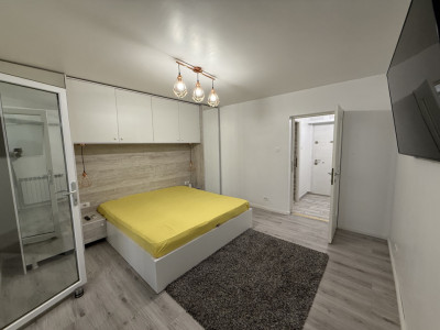 Garsoniera semidecomandata, 32 mp, Brazda lui Novac, Zona Amaradia